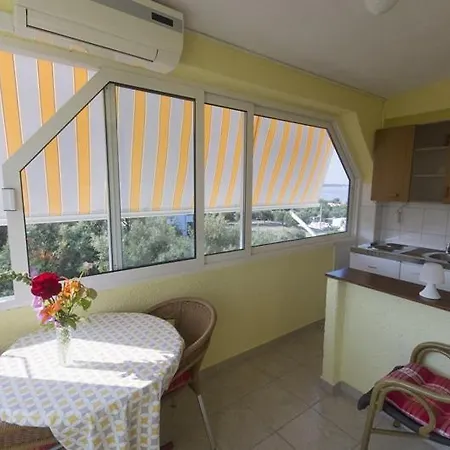 In With Sea View, Balcony, Air Conditioning, Wifi Pakoštane