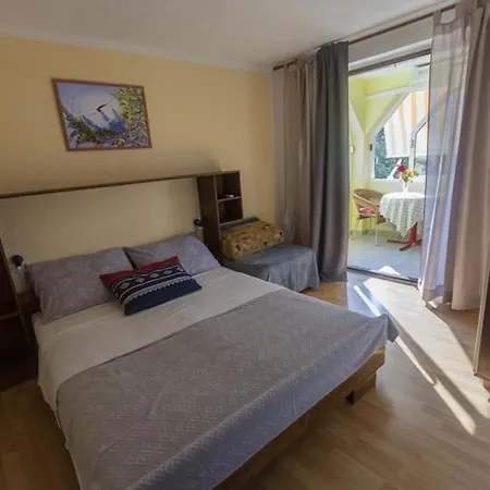 In With Sea View, Balcony, Air Conditioning, Wifi Apartment