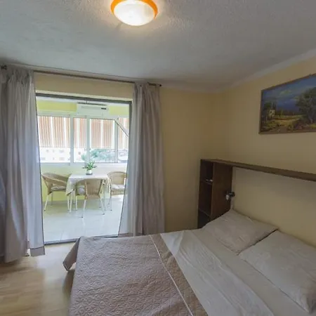 In With Sea View, Balcony, Air Conditioning, Wifi Pakoštane